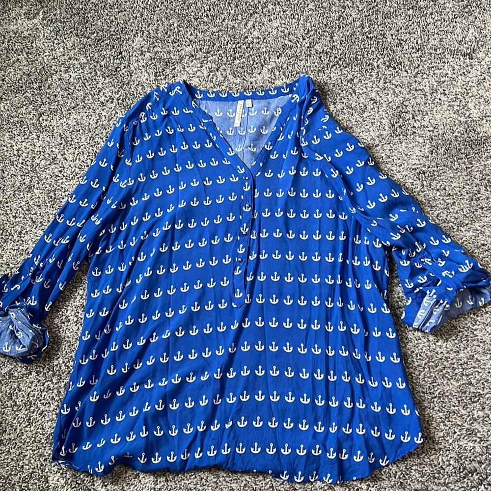Blue anchors 3/4 top